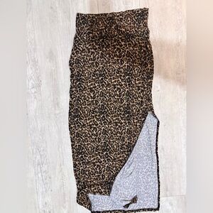 Leopard Pattern Long Skirt w/cut side